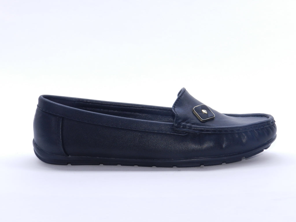 Women's Faux Leather Slip-On Flat — Black