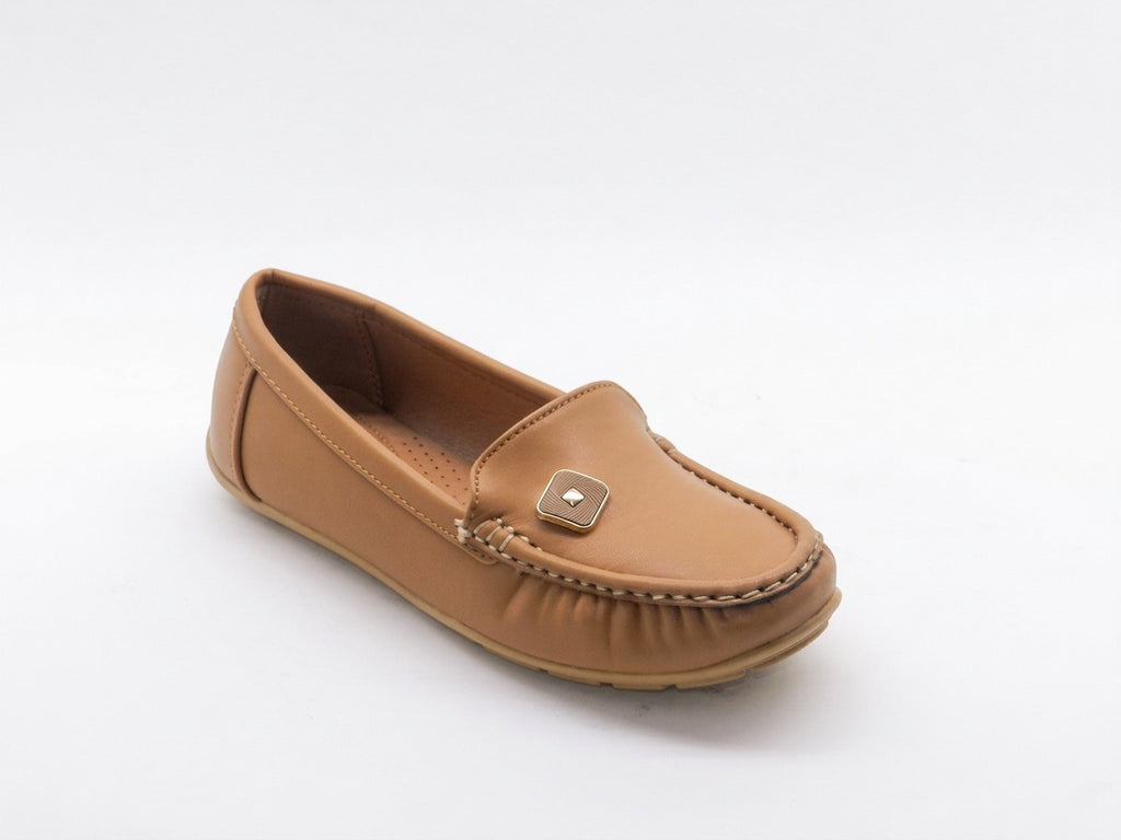 Women's Faux Leather Slip-On Flat — Tan​
