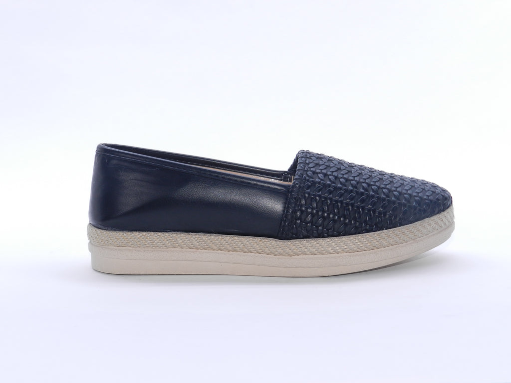 Women's Faux Leather Woven Slip-On Ballerina — Black