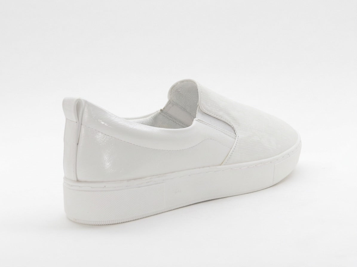 Women's Synthetic Slip-On Sneaker — White​