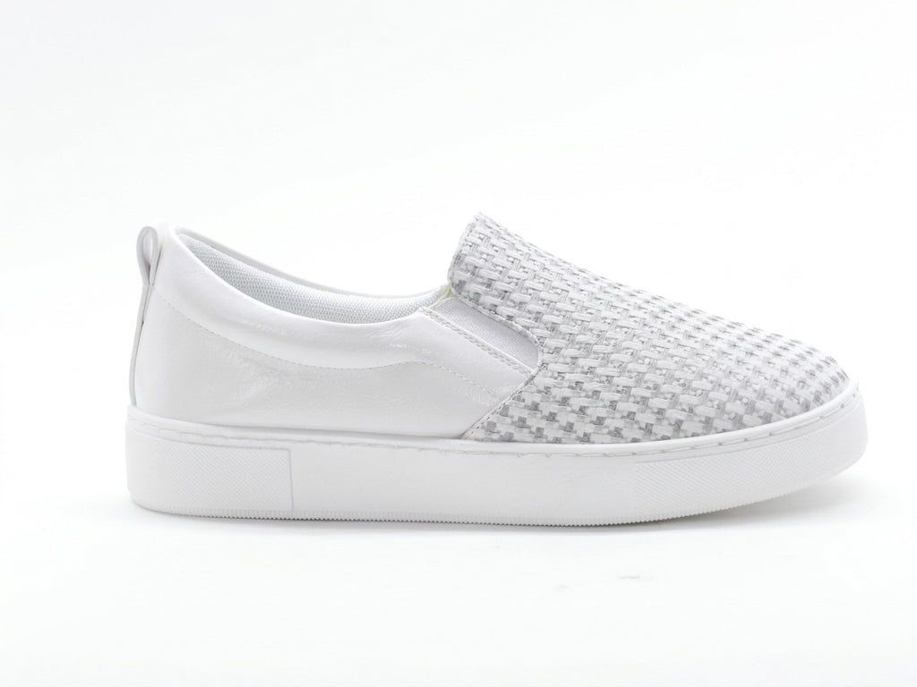 Women's Synthetic Slip-On Sneaker — Black/White​