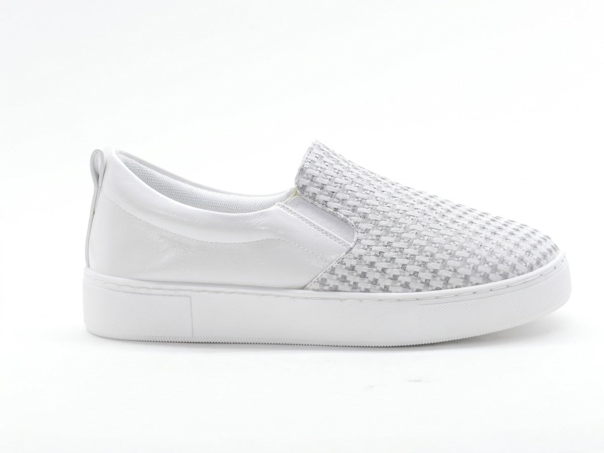 Women's Synthetic Slip-On Sneaker — Black/White​
