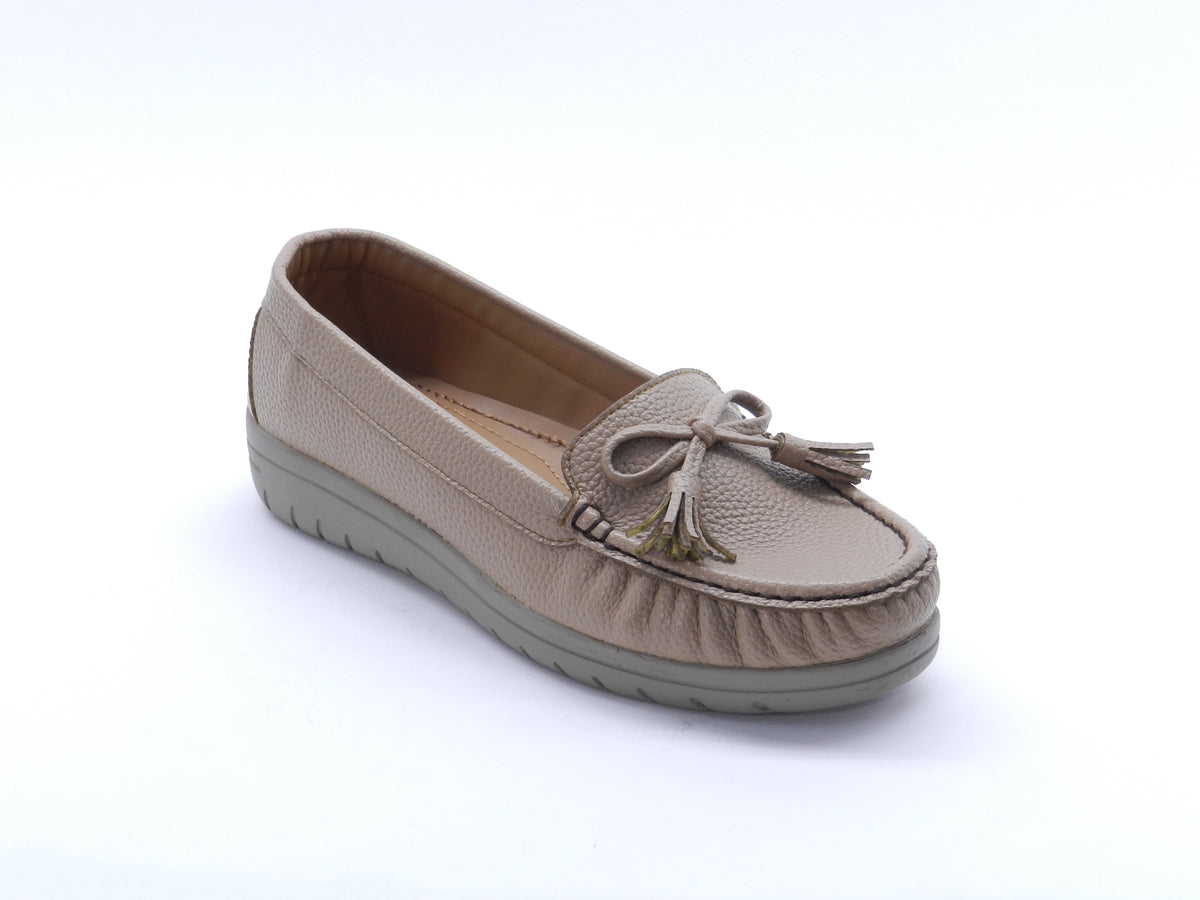 Women's Textured Slip-On Flat — Khaki