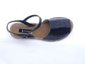 Women's Textured Flat Sandal — Black