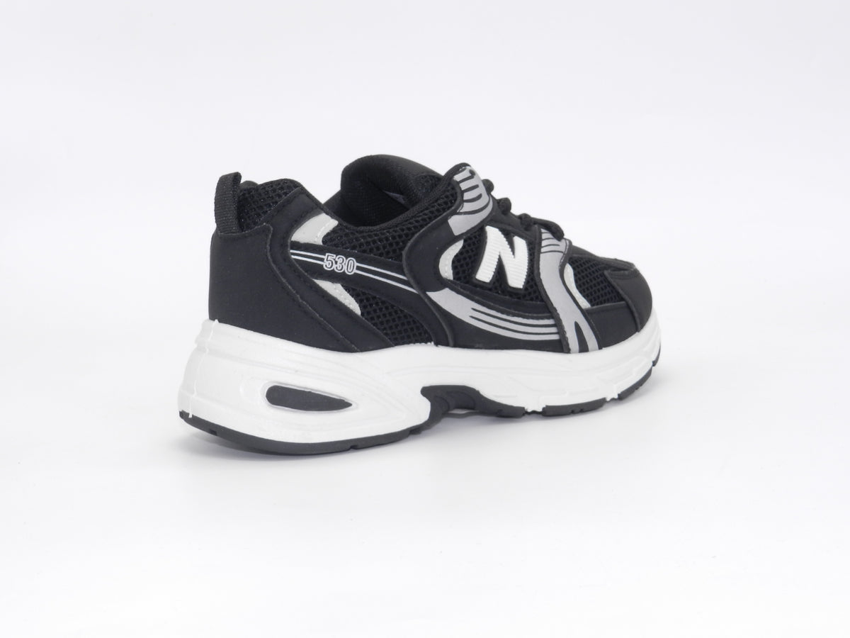 Women's Mesh Lace-Up Sneakers — Black