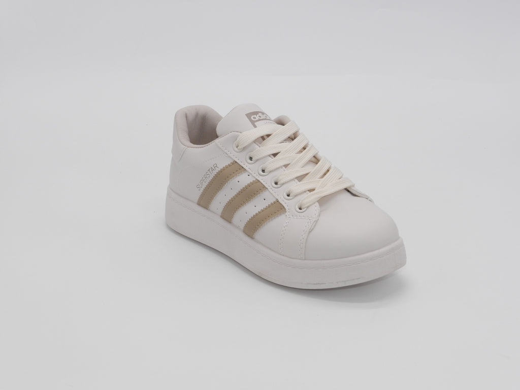 Women's Faux Leather Low-Top Sneaker — Beige