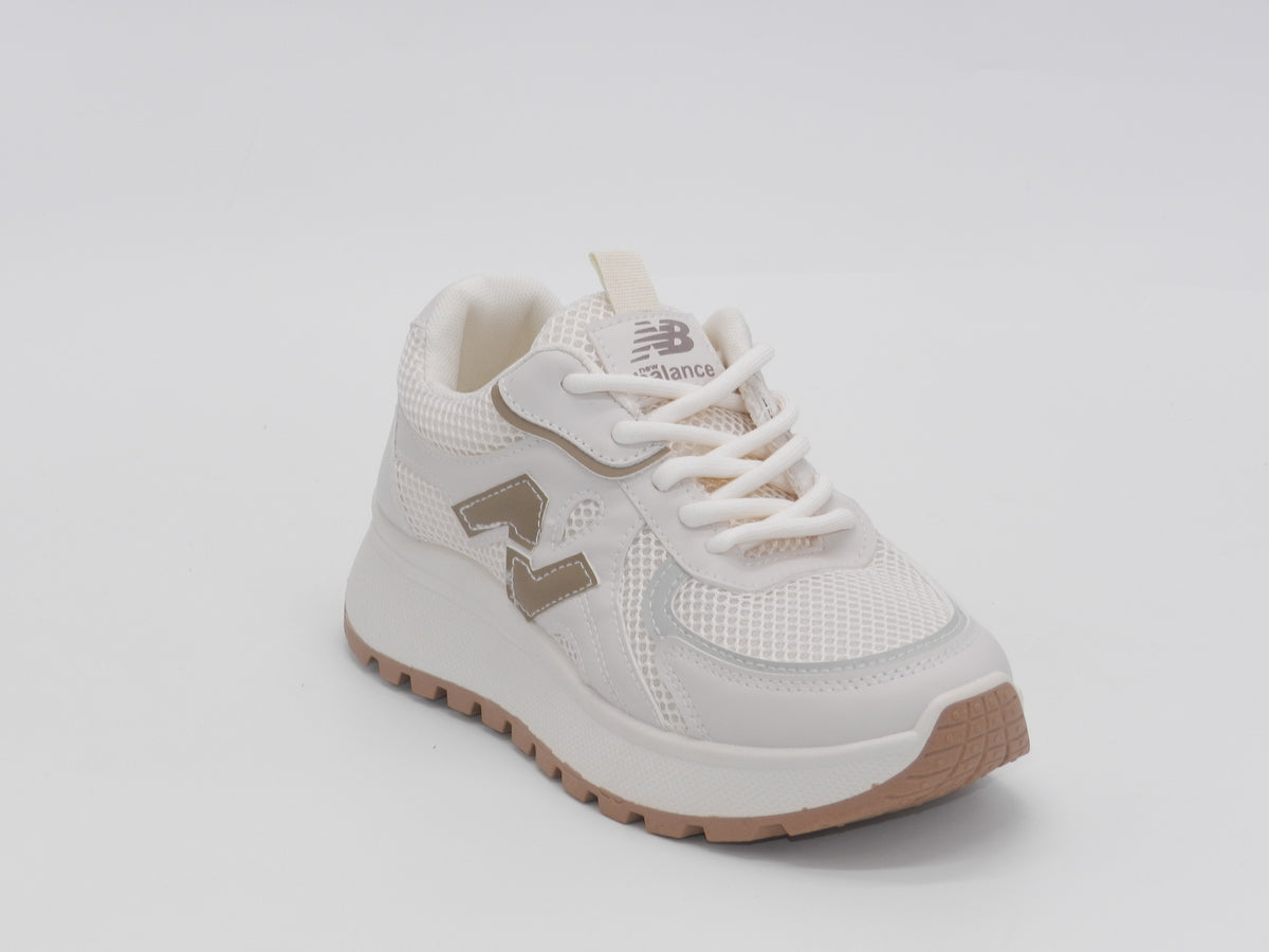 Women's Mesh Lace-Up Sneakers — Beige