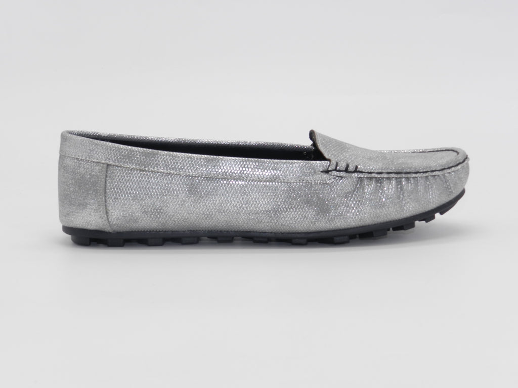 Women's Textured Flat Loafer — Grey