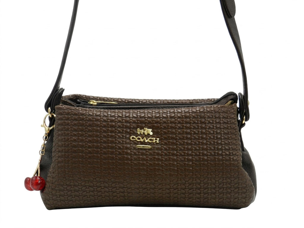 Women's Textured Shoulder Bag — Brown​