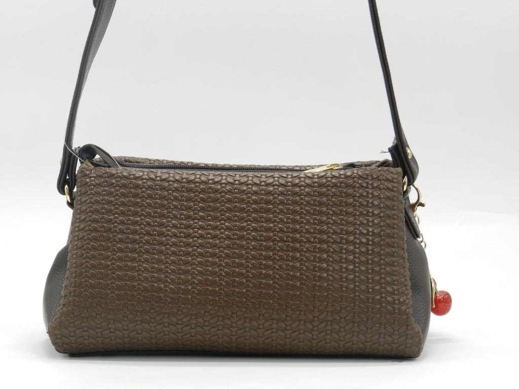 Women's Textured Shoulder Bag — White