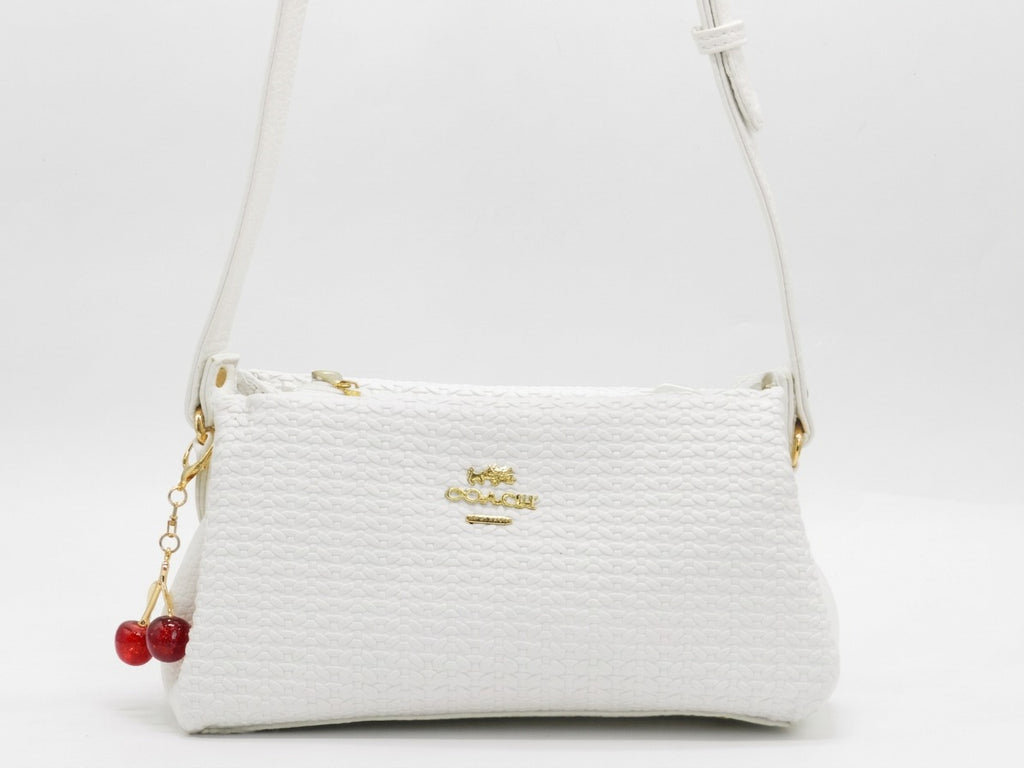 Women's Textured Shoulder Bag — White​