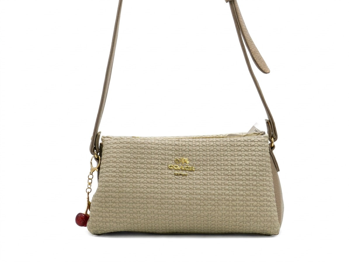 Women's Textured Shoulder Bag — Coffee​