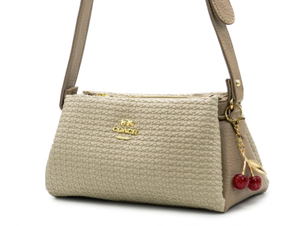 Women's Textured Shoulder Bag — Coffee​