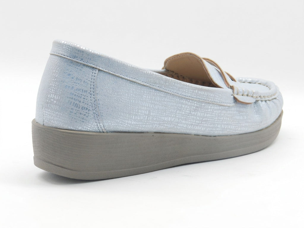 Women's Textured Wedge Loafer — Silver​