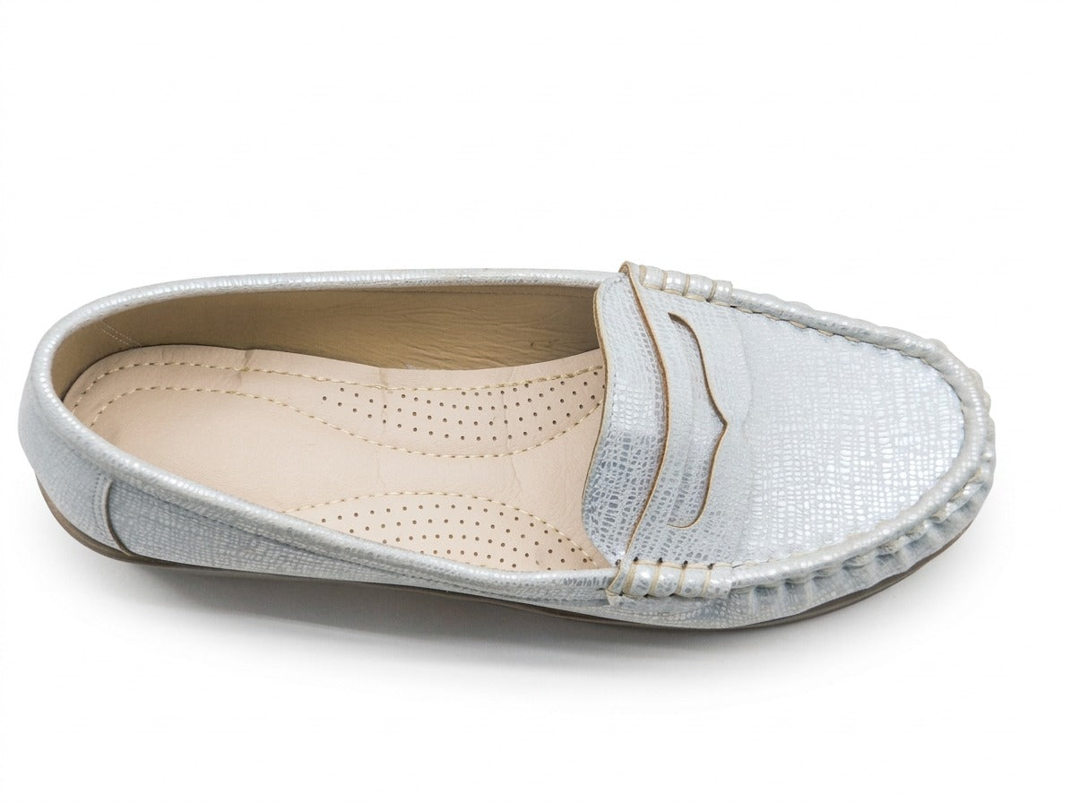 Women's Textured Wedge Loafer — Silver​