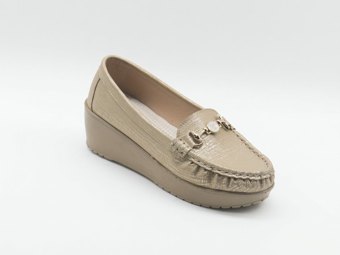 Women's Textured Wedge Loafer — Gold​