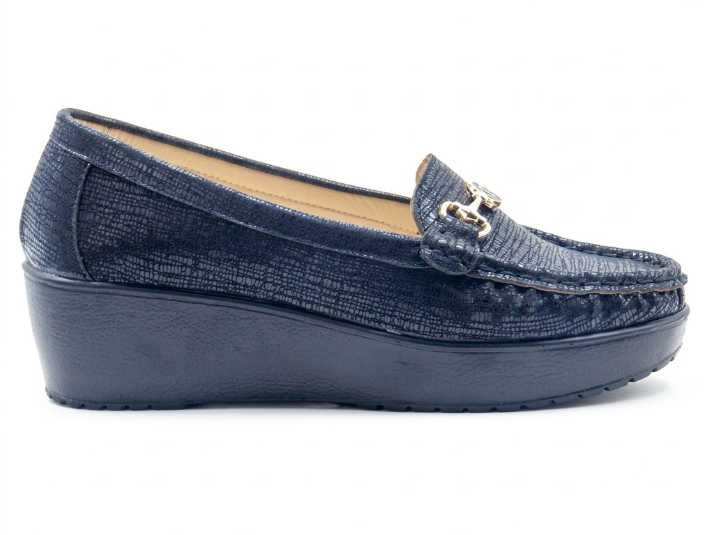 Women's Textured Wedge Loafer — Silver​