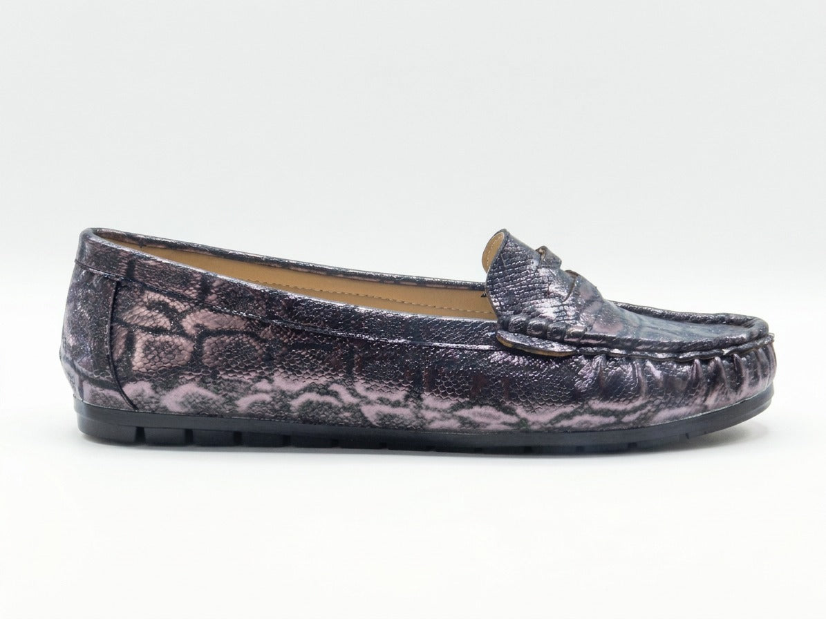 Women's Textured Faux Leather Slip-On Loafer — Lizard Gunmetal​