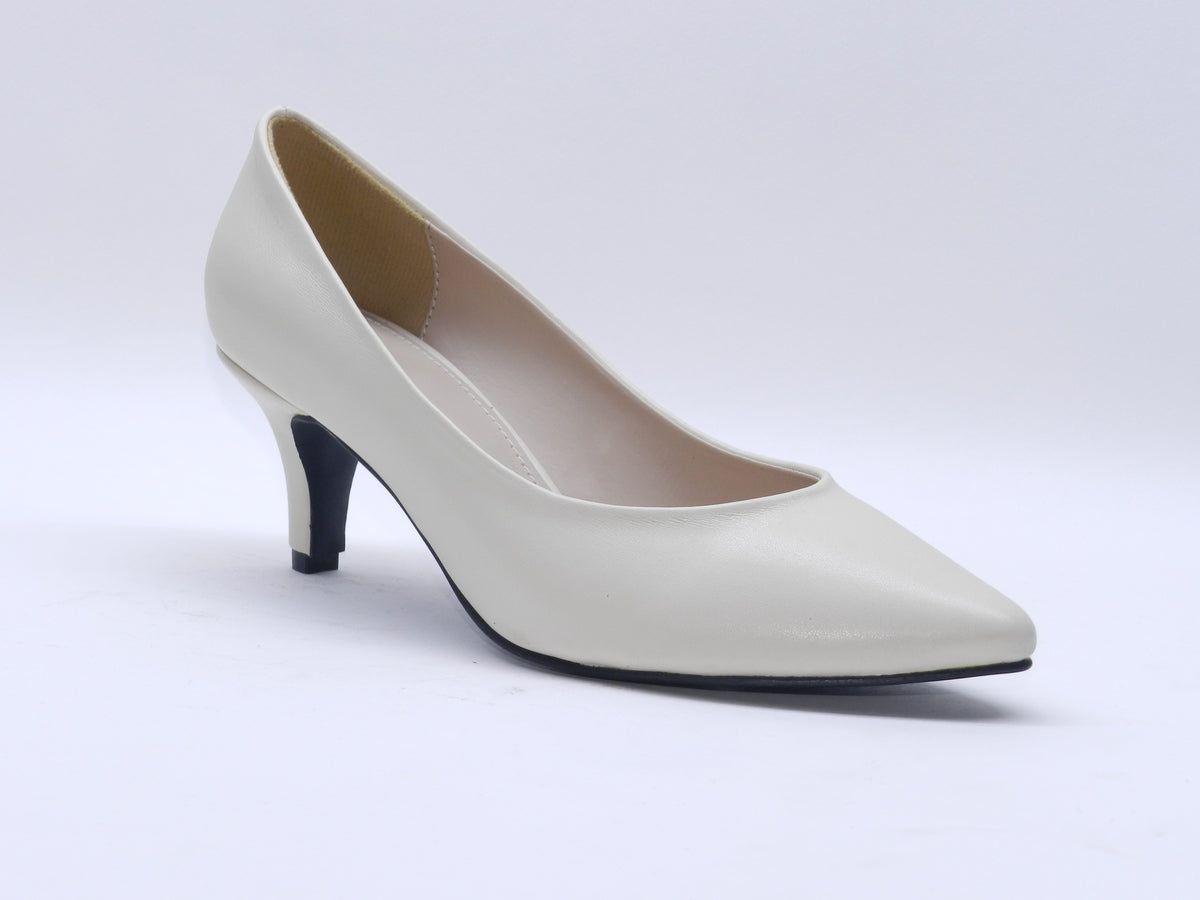 Women's Faux Leather Slip-On Court Shoe — Beige