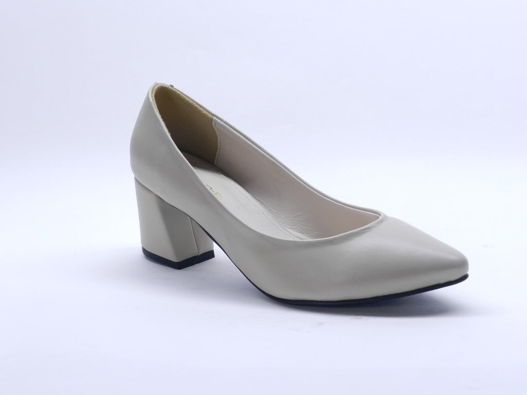 Women's Faux Leather Pointed Toe Block Heel Pump — Black