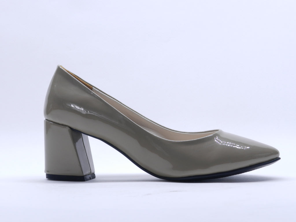 Women's Faux Leather Pointed Toe Block Heel Pump — Patent Coffee