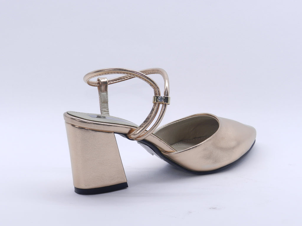 Women's Synthetic Pointed Toe Sabot — Gold